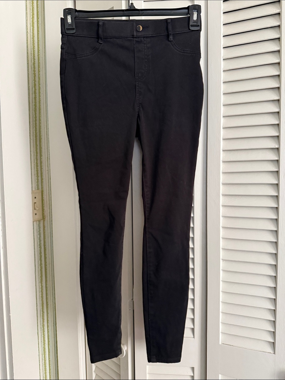 Time and Tru Black Skinny Jeans - High Rise Stretch